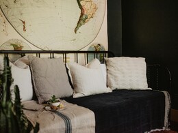 H&M, Fabindia और Bianca के कुशन और कुशन कवर से बना दें अपने डाइनिंग रूम को स्टाइलिश H&M, Fabindia और Bianca के कुशन और कुशन कवर से बना दें अपने डाइनिंग रूम को स्टाइलिश