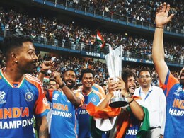 टीम इंडिया ने वानखेड़े स्टेडियम में गाया वंदे मातरम गाना, वायरल हुआ वीडियो तो एआर रहमान ने लिखा ये मैसेज, फैंस भी कर रहे सलाम टीम इंडिया ने वानखेड़े स्टेडियम में गाया वंदे मातरम गाना, वायरल हुआ वीडियो तो एआर रहमान ने लिखा ये मैसेज, फैंस भी कर रहे सलाम