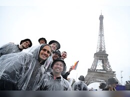 Rainy Paris Olympics Parade Dampens Many Spectators' Spirits