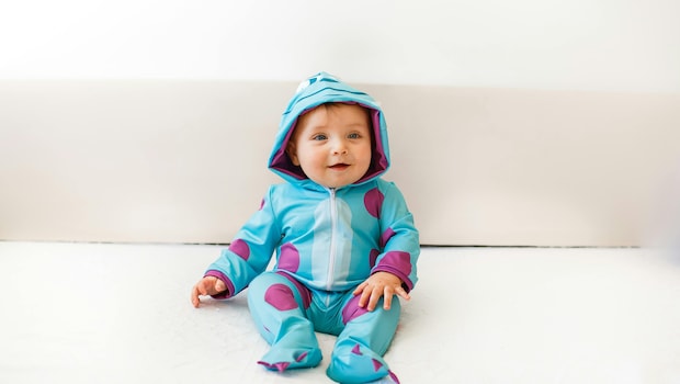 Why New Parents Should Choose Cotton Onesies For Their Babies Over Anything Else
