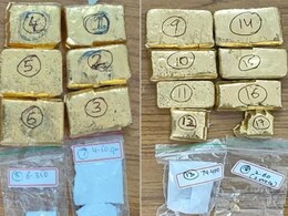 4 Kg Smuggled Gold Worth Rs 2.9 Crore In Hyderabad-Bound Bus Seized, 2 Arrested 4 Kg Smuggled Gold Worth Rs 2.9 Crore In Hyderabad-Bound Bus Seized, 2 Arrested