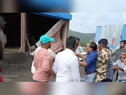 वसईत भूमाफियांची दहशत, कारवाईसाठी गेलेल्या उपायुक्तावर हल्ला वसईत भूमाफियांची दहशत, कारवाईसाठी गेलेल्या उपायुक्तावर हल्ला