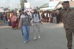 Amarnath Yatra: Another Batch Of Pilgrims Leaves From J&K's Srinagar Amarnath Yatra: Another Batch Of Pilgrims Leaves From J&K's Srinagar