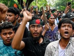 Bangladesh Students Continue Protests, Reject PM's Justice Pledge Bangladesh Students Continue Protests, Reject PM's Justice Pledge