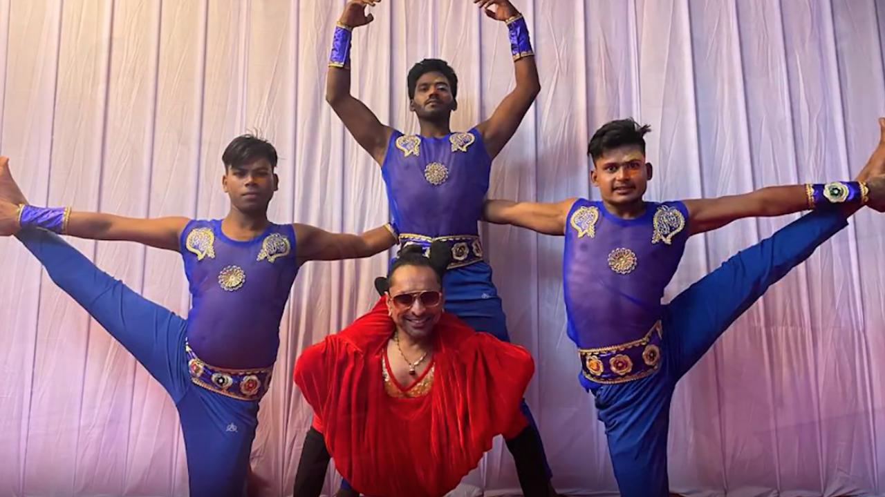 Samarth by Hyundai: अपनी विकलांगता को चुनौती देते हुए, एक समय में एक डांस मूव