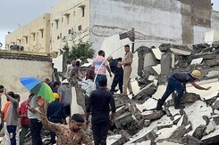 Gujarat Building Collapse: गुजरात में 6 मंजिला इमारत गिरी, 15 लोग घायल; कई के फंसे होने की आशंका