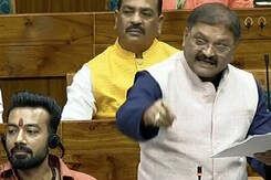 Lok Sabha Session 2024: राहुल गांधी के हिंदू बयान पर भड़के संतोष पांडेय