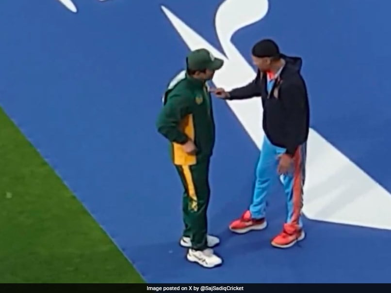 Watch: Harbhajan Singh Meets Kamran Akmal Weeks After 'Sikh Joke' Incident, This Happens