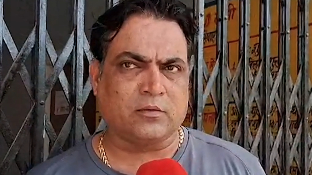 सरपंचों ने पंचायतों में क्यों की तालाबंदी? क्या है उनकी मांग?