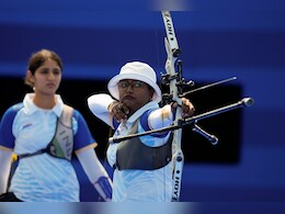 Deepika Kumari Reaches Women's Individual Archery Quarterfinals; Bhajan Kaur Eliminated