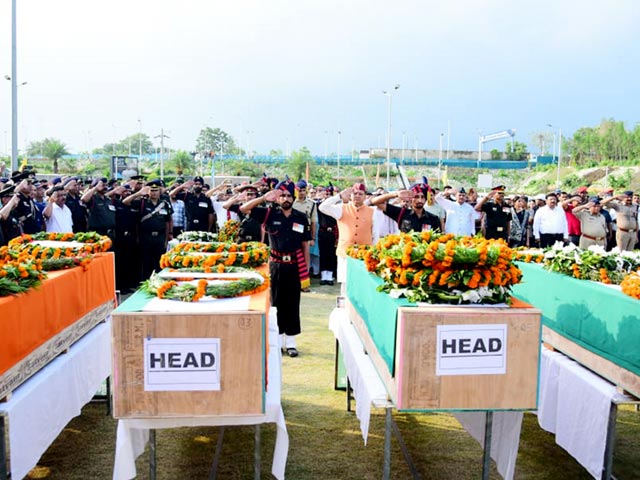 Kathua Terror Attack: Uttarakhand के पांच शहीद जवानों को आख़िरी विदाई | 5 Ki Baat | NDTV India