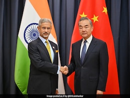 क्‍या वाकई 'दोस्‍ती' का संदेश लेकर भारत आए हैं चीन के विदेश मंत्री या फिर माजरा कुछ और है?  