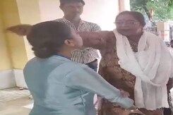 अलका लांबा ने कहा आप जूते खाने लायक- मधु शर्मा