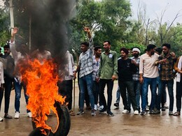 राजस्थान में छात्र संघ चुनाव नहीं कराने पर बढ़ रहा बवाल, अब छात्रों ने दी है यह बड़ी चेतावनी राजस्थान में छात्र संघ चुनाव नहीं कराने पर बढ़ रहा बवाल, अब छात्रों ने दी है यह बड़ी चेतावनी