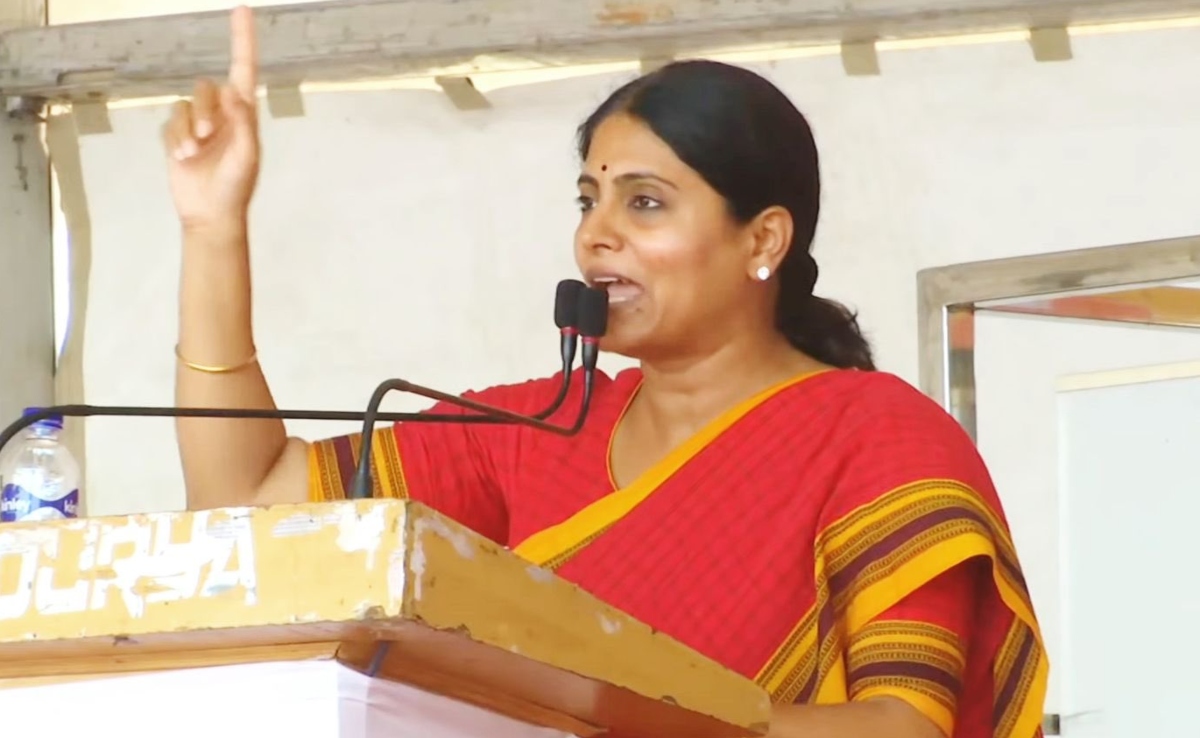 यूपी शिक्षक भर्ती, जातिगत जनगणना...आखिर केंद्रीय राज्य मंत्री अनुप्रिया पटेल के निशाने पर कौन?