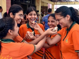 NEET-UG नतीजों में टॉप 100 सेंटर्स में 71 राजस्थान के, अकेले सीकर के 46 सेंटर्स पर छात्रों को मिले 500 नंबर NEET-UG नतीजों में टॉप 100 सेंटर्स में 71 राजस्थान के, अकेले सीकर के 46 सेंटर्स पर छात्रों को मिले 500 नंबर