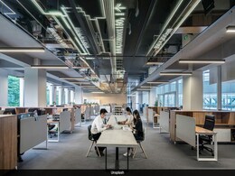 "Selling A Terrible Boss": Lighthearted Trend Takes Over Chinese Social Media "Selling A Terrible Boss": Lighthearted Trend Takes Over Chinese Social Media