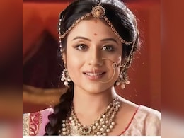 जोधा अकबर की 'जोधा' का हो गया है ट्रांसफॉर्मेशन, 10 साल में इतनी हो गई चेंज फटी रह गई फैंस की आंखें  जोधा अकबर की 'जोधा' का हो गया है ट्रांसफॉर्मेशन, 10 साल में इतनी हो गई चेंज फटी रह गई फैंस की आंखें