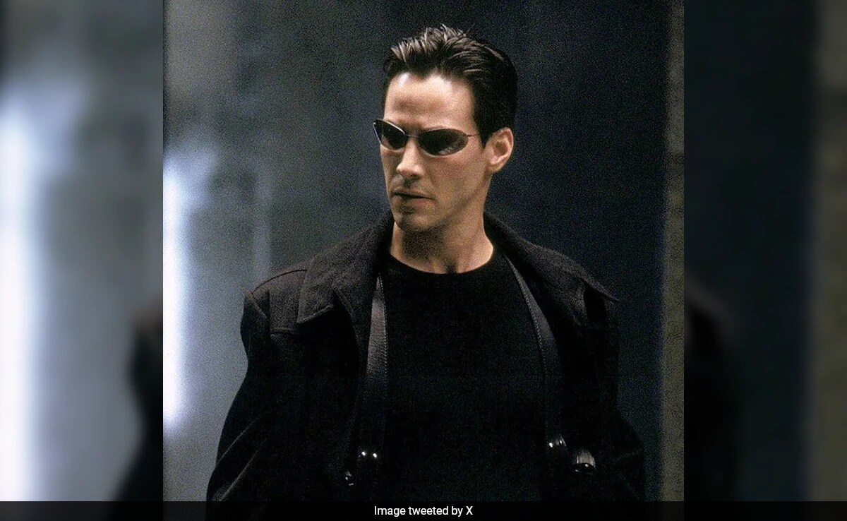 Keanu Reeves On  <i>The Matrix</i> Completing 25 Years: "It Changed My Life"
