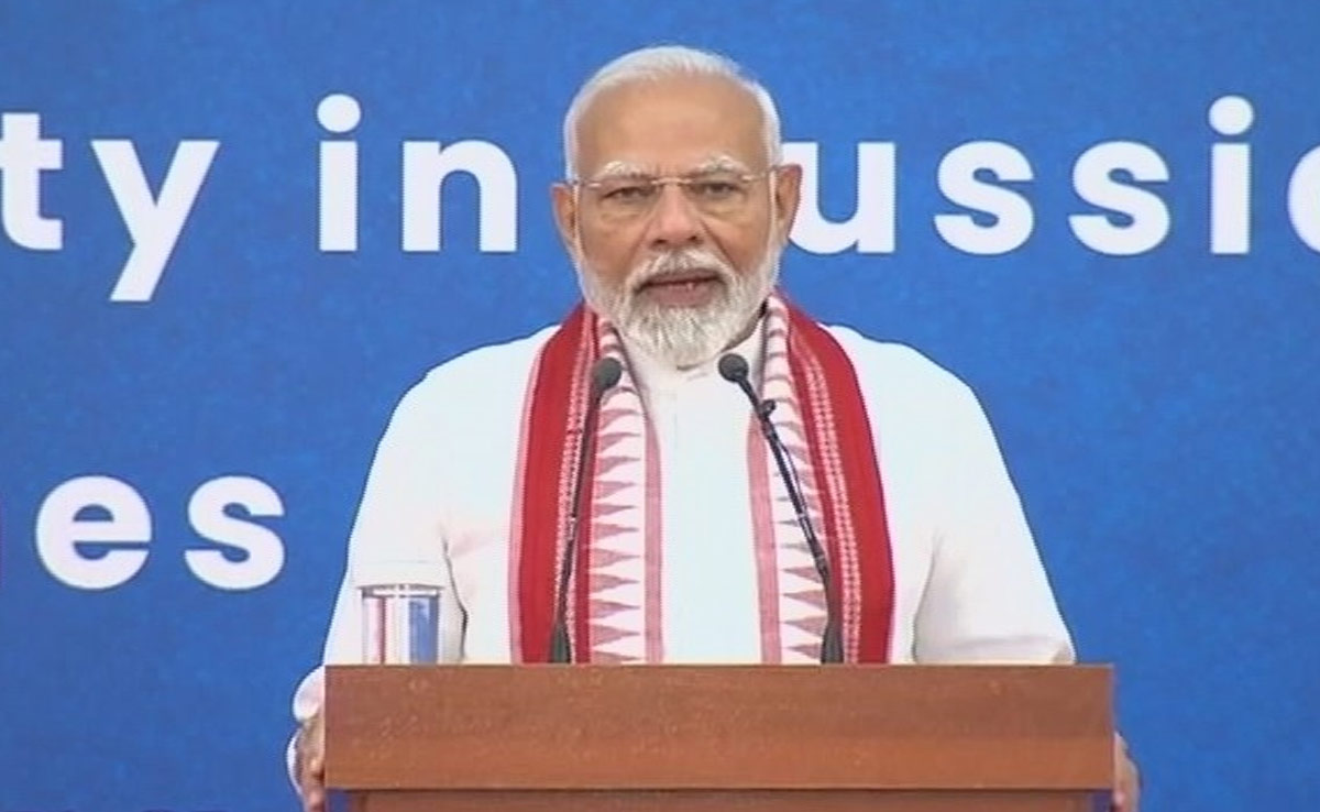 मैं अपने साथ हिन्दुस्तान की मिट्टी की खुशबू लेकर आया हूं : रूस में भारतीय समुदाय से PM मोदी मैं अपने साथ हिन्दुस्तान की मिट्टी की खुशबू लेकर आया हूं : रूस में भारतीय समुदाय से PM मोदी