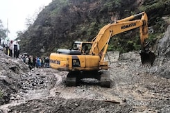 Uttarakhand: भारी बारिश से कई रास्ते प्रभावित, Badrinath Highway हुआ बंद Uttarakhand: भारी बारिश से कई रास्ते प्रभावित, Badrinath Highway हुआ बंद