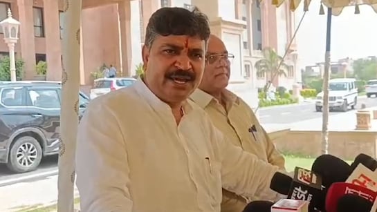 Budget Session 2025: "राज्यपाल की मजबूरी है...", अभिभाषण के बाद नेता  प्रतिपक्ष टीकाराम जूली ने दी प्रतिक्रिया | Budget Session 2025 Leader of  Opposition Tikaram Jully reacted to ...