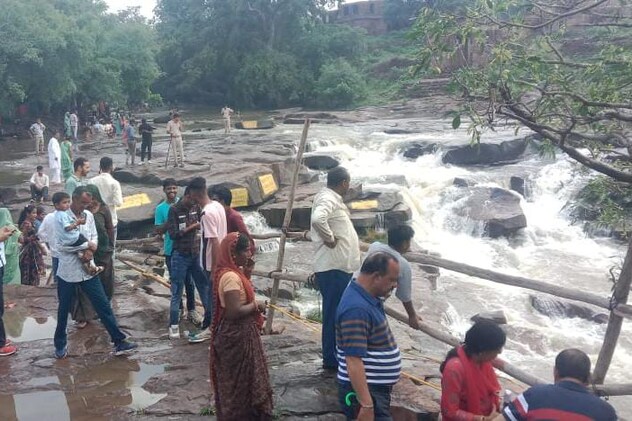 menal waterfall rescue menal waterfall rescue