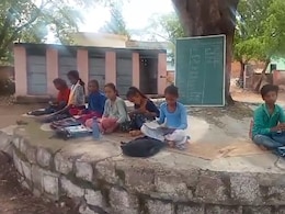 कैसे पढ़ेगी आपकी लाडली? देश के 98,500 स्कूलों में लड़कियों के लिए टॉयलेट ही नहीं!