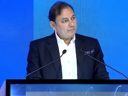 सस्टेनेबल इन्फ़्रास्ट्रक्चर की राह मुश्किल, फिर भी आगे बढ़ता गया अदाणी समूह : इन्फ़्राशक्ति अवॉर्ड्स में प्रणव अदाणी