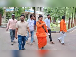 'रक्त घ्या,पाणी द्या,नसेल तर कर्नाटकात जाण्यासाठी परवानगी द्या'