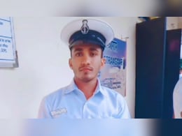 INS ब्रह्मपुत्र हादसे में झुंझुनूं का लाल शहीद, कल डांगर गांव पहुंचेगा पार्थिव शरीर INS ब्रह्मपुत्र हादसे में झुंझुनूं का लाल शहीद, कल डांगर गांव पहुंचेगा पार्थिव शरीर