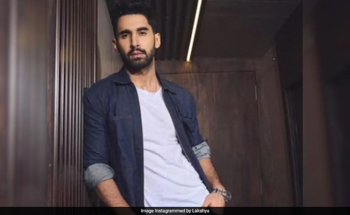 What Advice Karan Johar Gave To <i>Kill</i> Actor Lakshya When He Refused To Be Clicked By The Paps