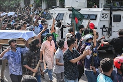 Bangladesh Students Continue Protests, Reject PM's Justice Pledge Bangladesh Students Continue Protests, Reject PM's Justice Pledge