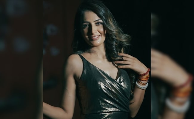 Bigg Boss OTT 3: Chandrika Dixit AKA Vada Pav Girl Eliminated From The Show Bigg Boss OTT 3: Chandrika Dixit AKA Vada Pav Girl Eliminated From The Show