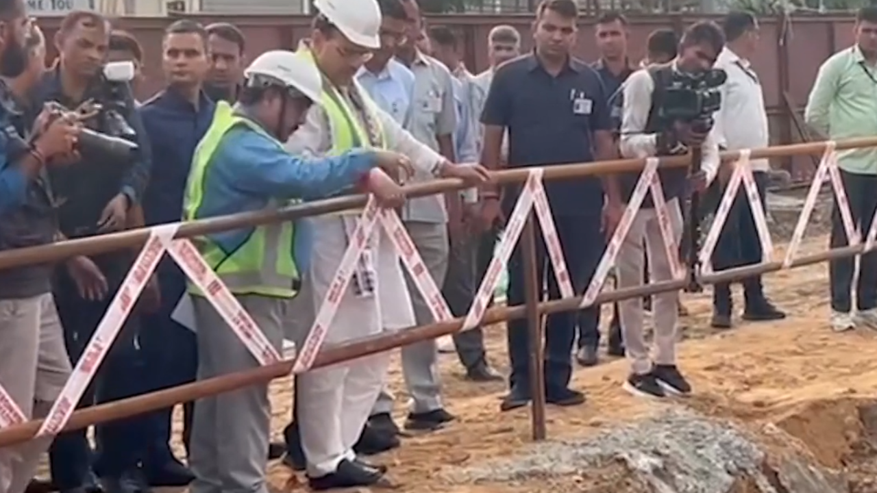 Bus Stand, Drainage System और Hospitals का CM Bhajan Lal Sharma ने जाकर किया Inspection Bus Stand, Drainage System और Hospitals का CM Bhajan Lal Sharma ने जाकर किया Inspection