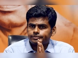 तामिळनाडू भाजपा अध्यक्ष अन्नामलाईंनी शिक्षणासाठी घेतली रजा, ब्रिटनमध्ये गिरवणार 'नेतागिरी'चे धडे तामिळनाडू भाजपा अध्यक्ष अन्नामलाईंनी शिक्षणासाठी घेतली रजा, ब्रिटनमध्ये गिरवणार 'नेतागिरी'चे धडे