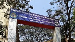 Woman Doctor Assaulted By Drunk Patient, His Relatives At Mumbai Hospital
