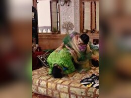 सेट पर ऐश्वर्या-सलमान करते थे इतनी मस्ती, कहीं नहीं देखा होगा दोनों का ऐसा रूप, हम दिल दे चुके सनम का BTS वीडियो वायरल सेट पर ऐश्वर्या-सलमान करते थे इतनी मस्ती, कहीं नहीं देखा होगा दोनों का ऐसा रूप, हम दिल दे चुके सनम का BTS वीडियो वायरल