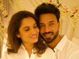 अंकिता लोखंडे की आंखों के सामने किसी और के साथ टाइम बिताते दिखे विक्की जैन, एक्ट्रेस चिल्ला कर बोलीं... अंकिता लोखंडे की आंखों के सामने किसी और के साथ टाइम बिताते दिखे विक्की जैन, एक्ट्रेस चिल्ला कर बोलीं...