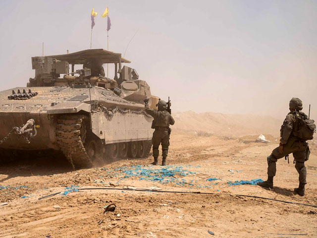 Israel-Iran Conflict | इजरायल को कैसे घेर रहा ईरान? | Hum Log | NDTV India