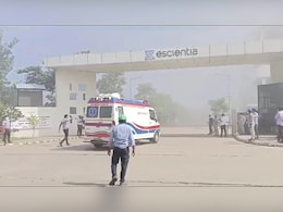 आंध्र प्रदेश की फार्मा कंपनी के कैमिकल रिएक्टर में ब्लास्ट, 17 लोगों की मौत, 41 घायल आंध्र प्रदेश की फार्मा कंपनी के कैमिकल रिएक्टर में ब्लास्ट, 17 लोगों की मौत, 41 घायल