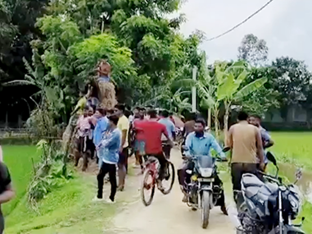 Bangladesh Crisis: अंतरिम सरकार के कमान संभालने के बाद क्या थमेगी हिंदुओं पर हिंसा?| Sach Ki Padtaal