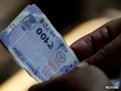 Rupee Set To Deepen Losses As India Braces For Higher US Tariffs