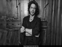 Locarno Film Festival: Shah Rukh Khan On Stardom: "I Wear It Like A T-shirt, Not Like A Tuxedo" Locarno Film Festival: Shah Rukh Khan On Stardom: "I Wear It Like A T-shirt, Not Like A Tuxedo"