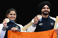 पेरिस ओलंपिक 2024 : मनु भाकर और सरबजोत के बाद भारत के लिए अगला चैम्पियन कौन? पेरिस ओलंपिक 2024 : मनु भाकर और सरबजोत के बाद भारत के लिए अगला चैम्पियन कौन?