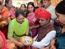 नरेला में विश्व का सबसे बड़ा रक्षाबंधन महोत्सव शुरू, पहले दिन बंधी इतनी राखियां