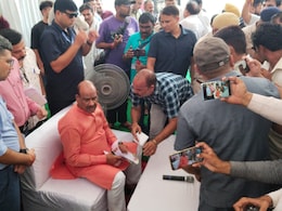 स्पीकर ओम बिरला ने सुनी 300 लोगों की समस्याएं, अधिकारियों को दिए त्वरित निस्तारण के निर्देश स्पीकर ओम बिरला ने सुनी 300 लोगों की समस्याएं, अधिकारियों को दिए त्वरित निस्तारण के निर्देश