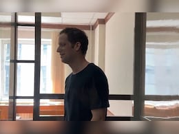 वॉल स्ट्रीट जर्नल के पत्रकार इवान गेर्शकोविच कौन, जो कैदियों की अदला-बदली के तहत हुए रिहा वॉल स्ट्रीट जर्नल के पत्रकार इवान गेर्शकोविच कौन, जो कैदियों की अदला-बदली के तहत हुए रिहा