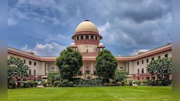 आम्ही कायदा पाळत नाही असे तुमचे म्हणणे आहे का ? न्यायालयने महाराष्ट्रातील कोणत्या IAS अधिकाऱ्याला फटकारले?