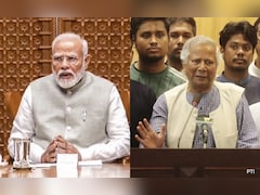 भारत ने बांग्लादेश में तैनात अपने अधिकारियों के परिवारों को वापस बुलाने का फैसला किया